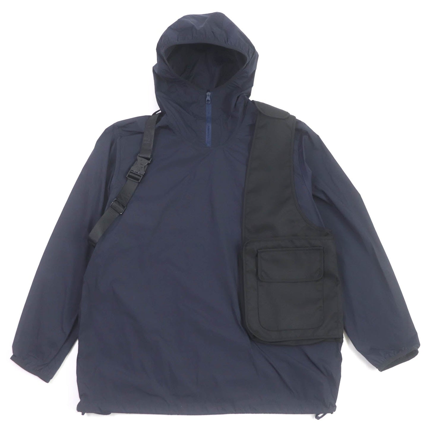 LOUIS VUITTON Blouson Main: 95% nylon, Main: 5% polyurethane, Part: 100% nylon Navy mens 50 Used