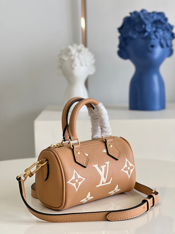 Alice Bags- Louis Vuittons - 16468