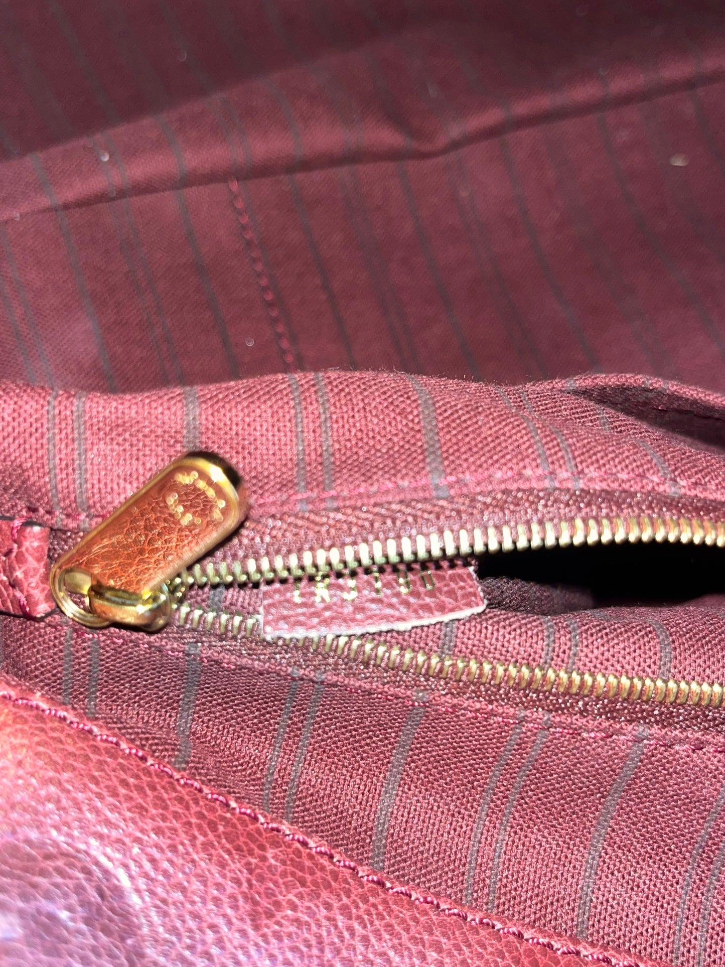LOUIS VUITTON Burgundy Empriente Leather Artsy TS3074