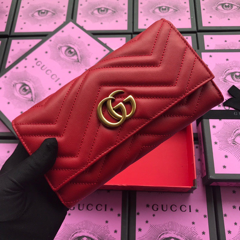 Gucci Luxury Bags 935