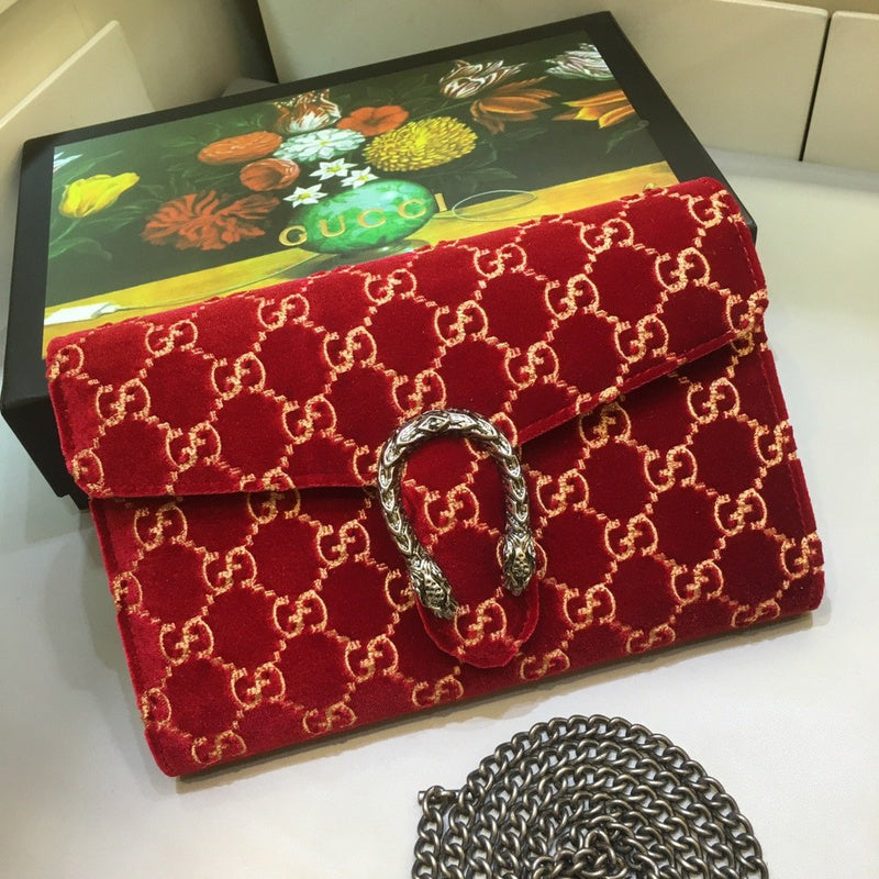 Gucci Bags - The Tote 300