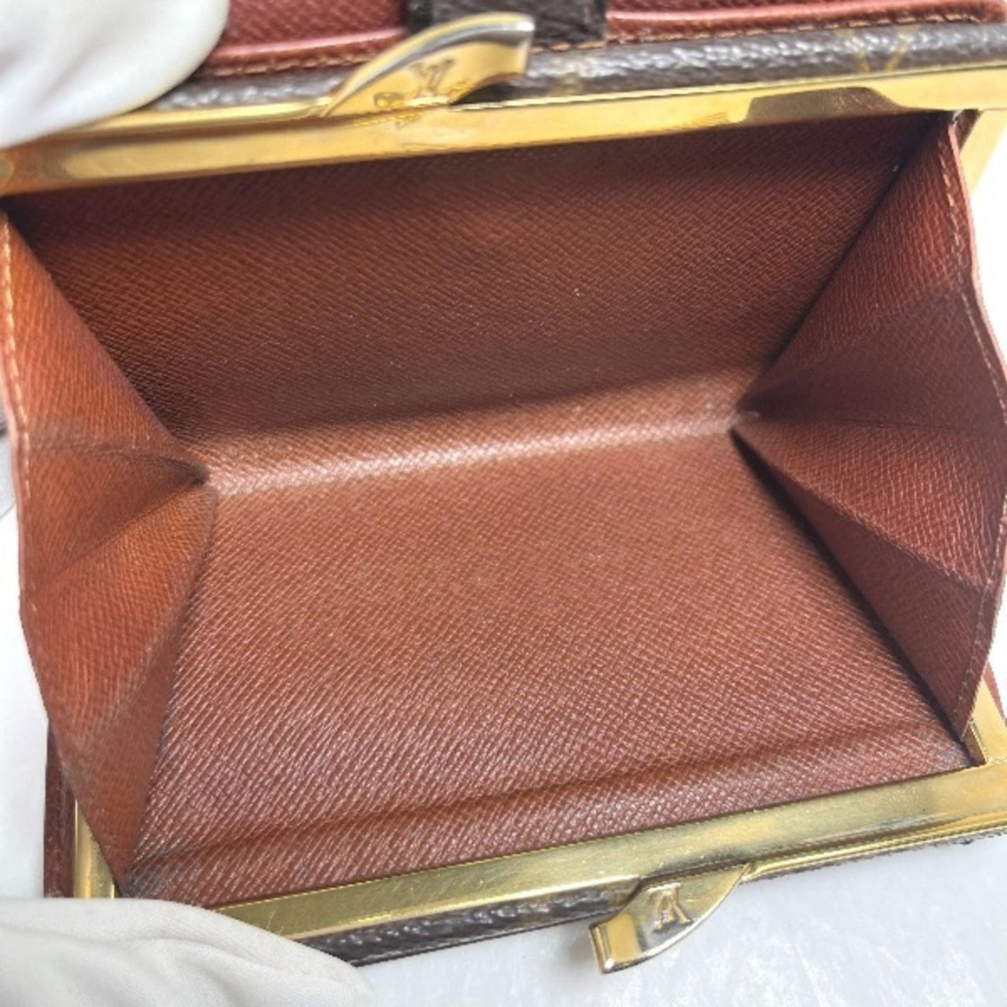 Louis Vuitton Monogram Wallet (Bi-Fold)