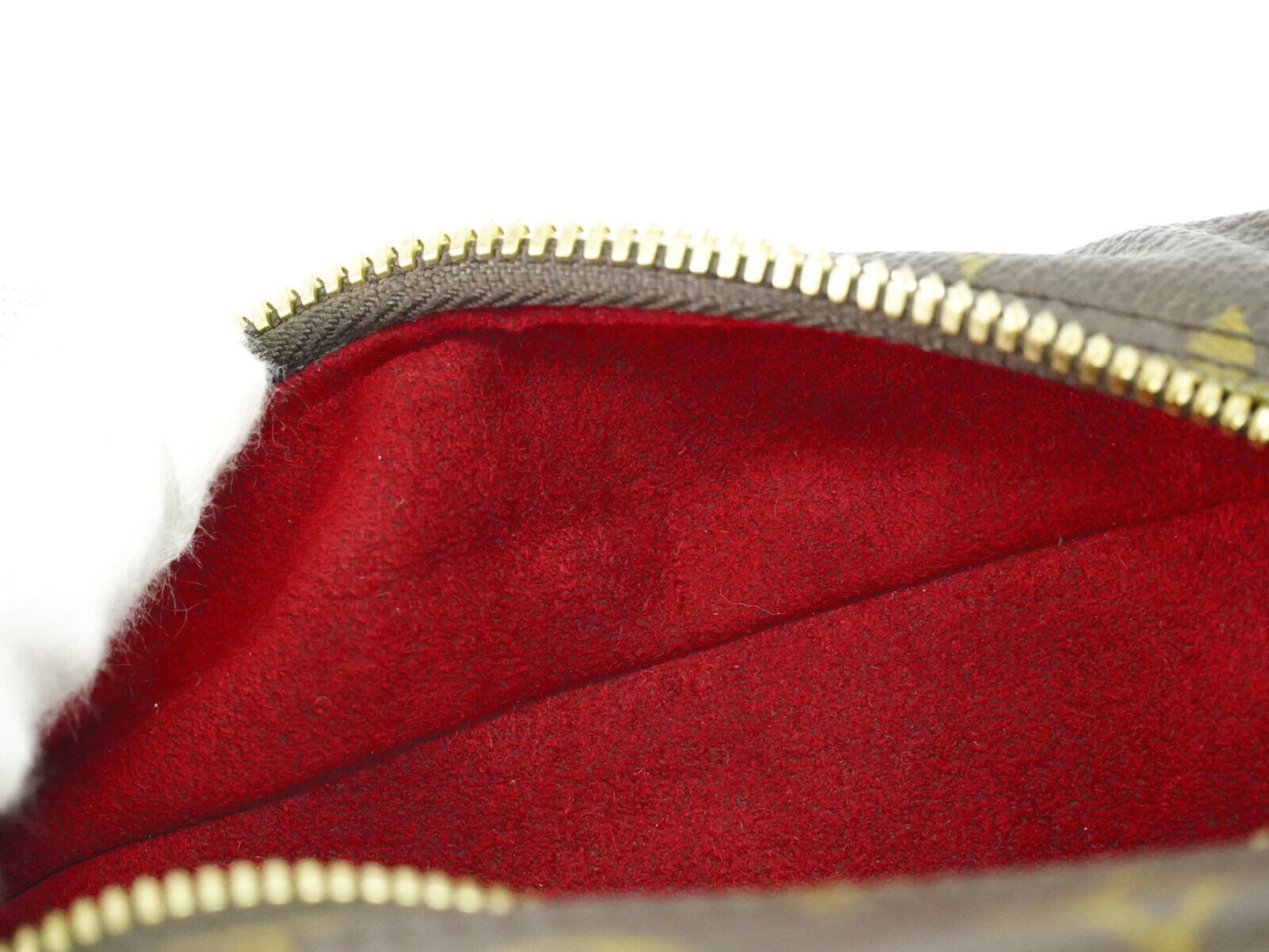 LOUIS VUITTON Excentri cite Handbag
