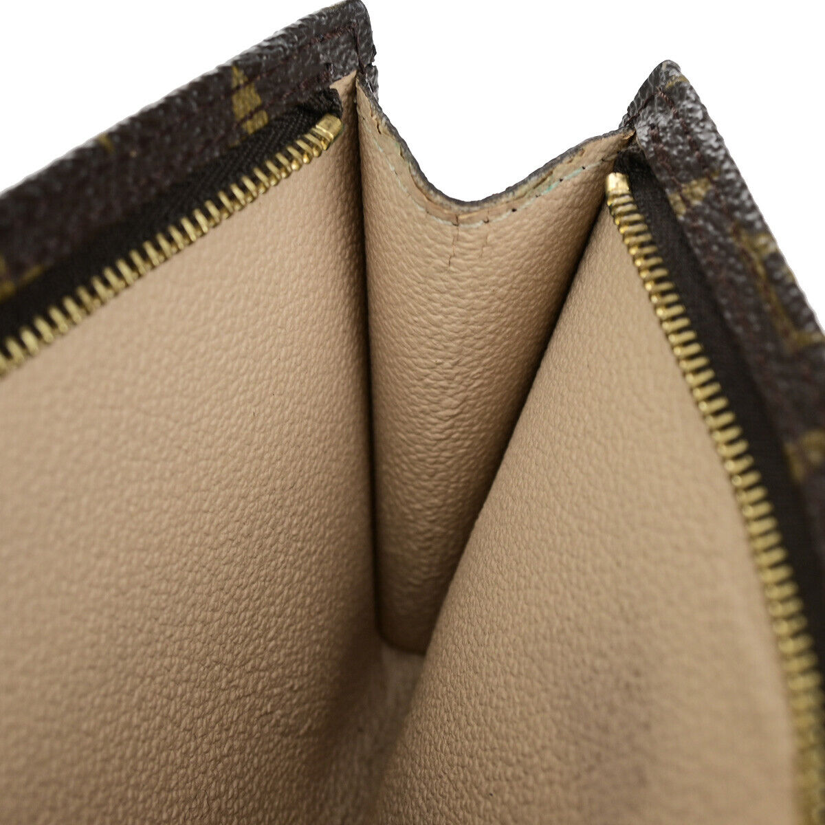 LOUIS VUITTON Bucket PM Clutch Bag