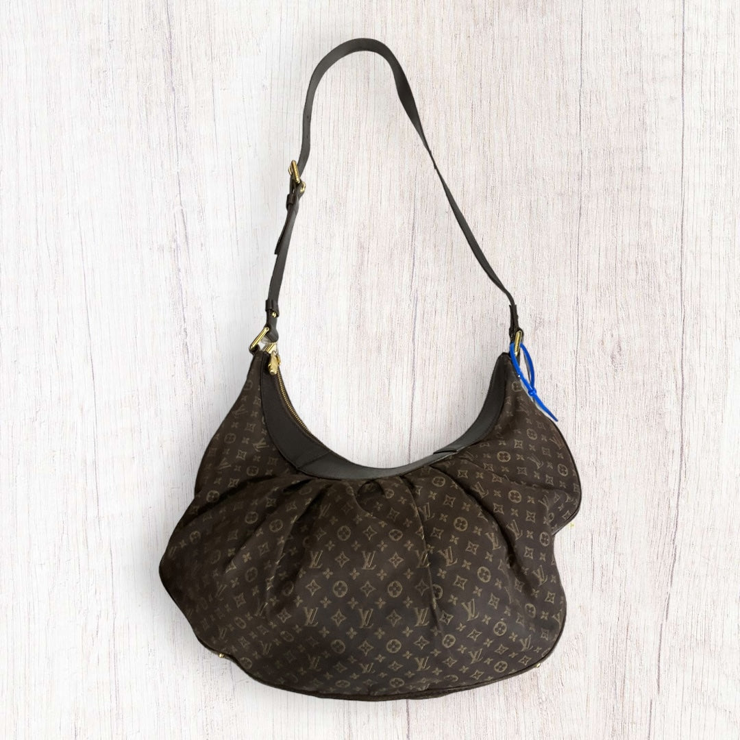HandBag Luxury Designer By Louis Vuitton, Size: Medium
