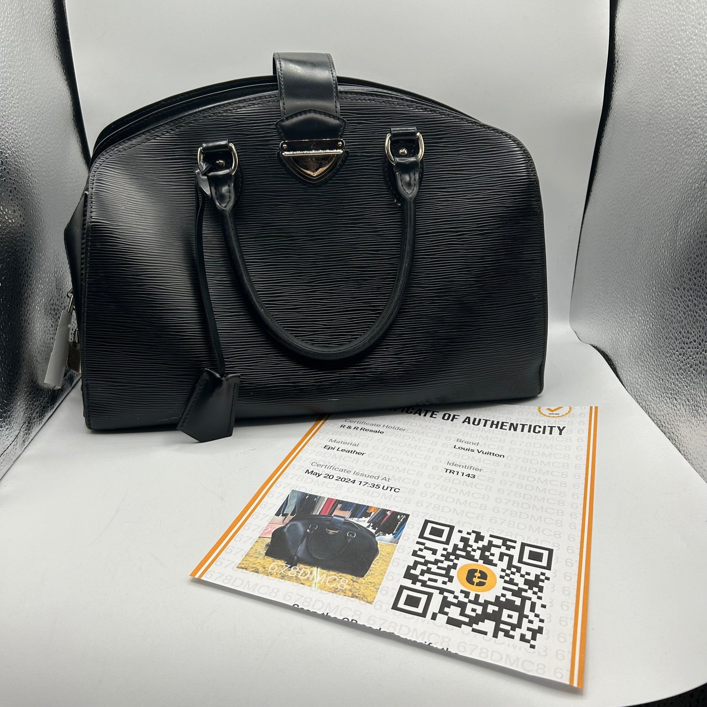 HandBag Luxury Designer Louis Vuitton, Size Large