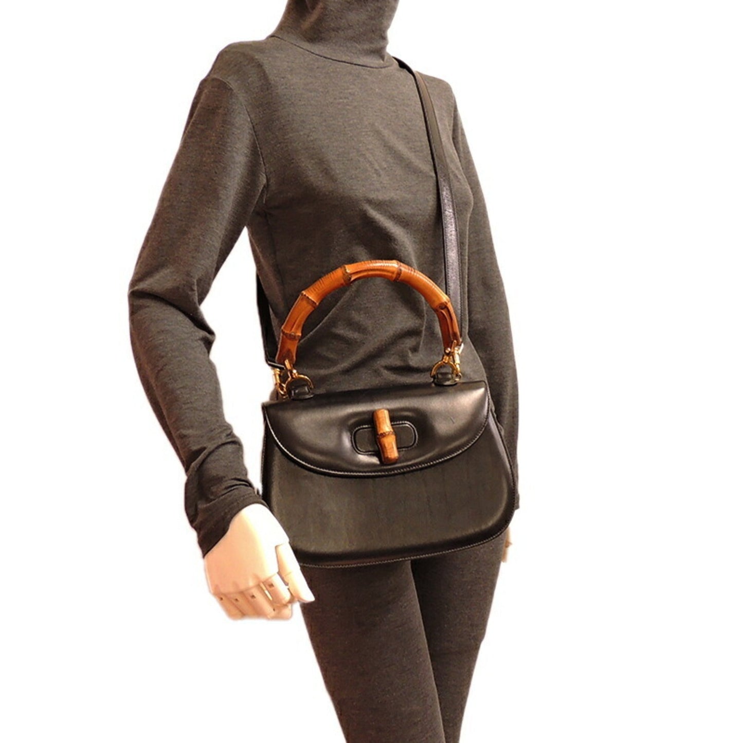 Gucci Bamboo Turnlock Ladies Handbag 000.926.0633 Calf Noir