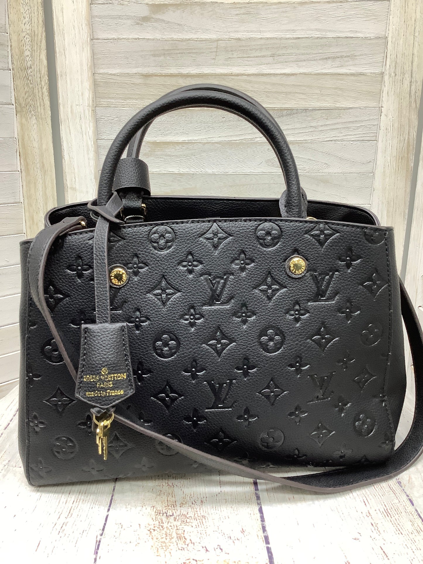 Crossbody Luxury Designer By Louis Vuitton Size: Medium