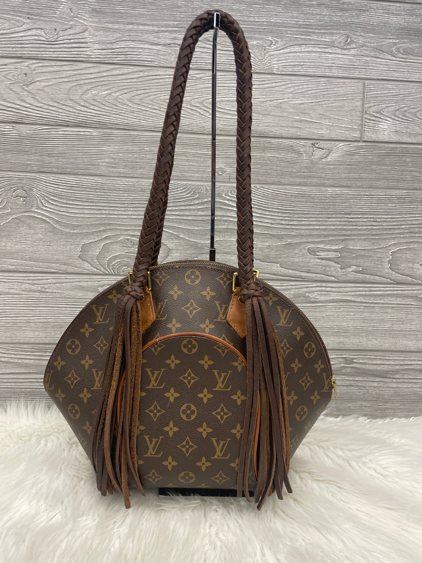 HandBag Luxury Designer By Louis Vuitton, Size: Large