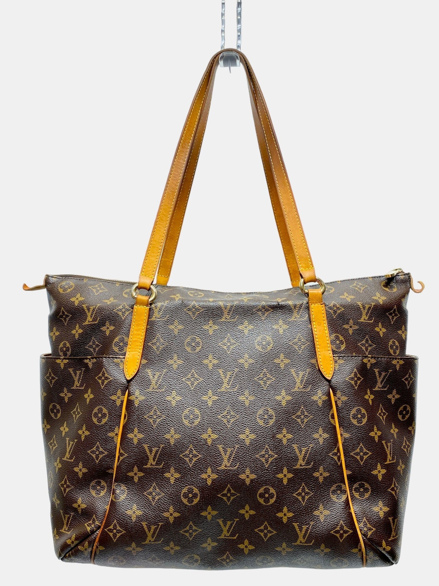 Handbag Luxury Designer By Louis Vuitton Size: Large