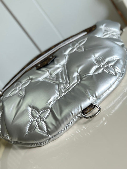 Alice Bags- Louis Vuittons - 16107