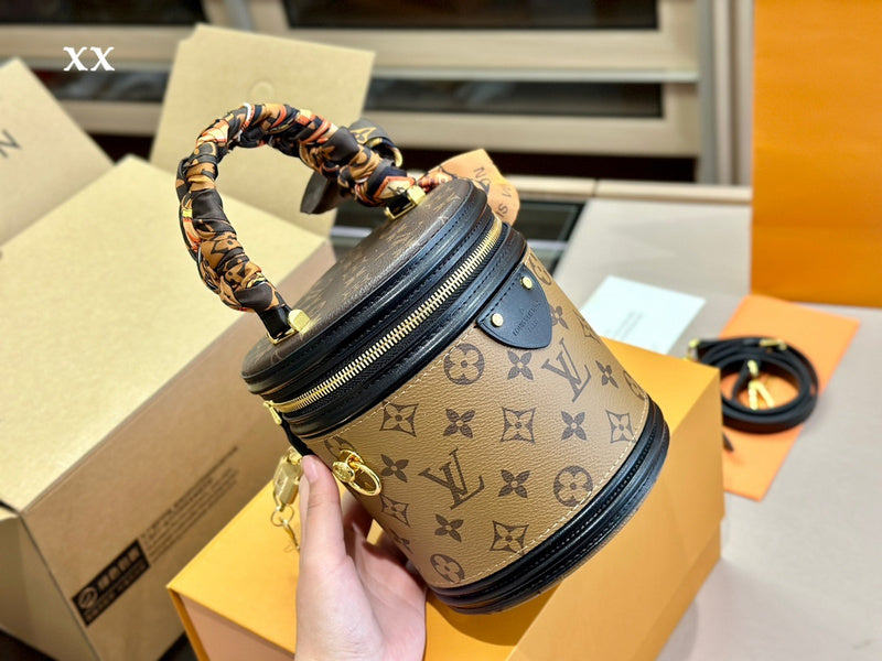 Alice bags - Louis Vuittons - 15045