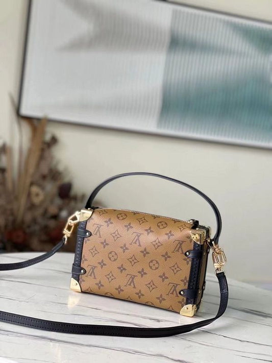 Alice Bags- Louis Vuittons - 15931