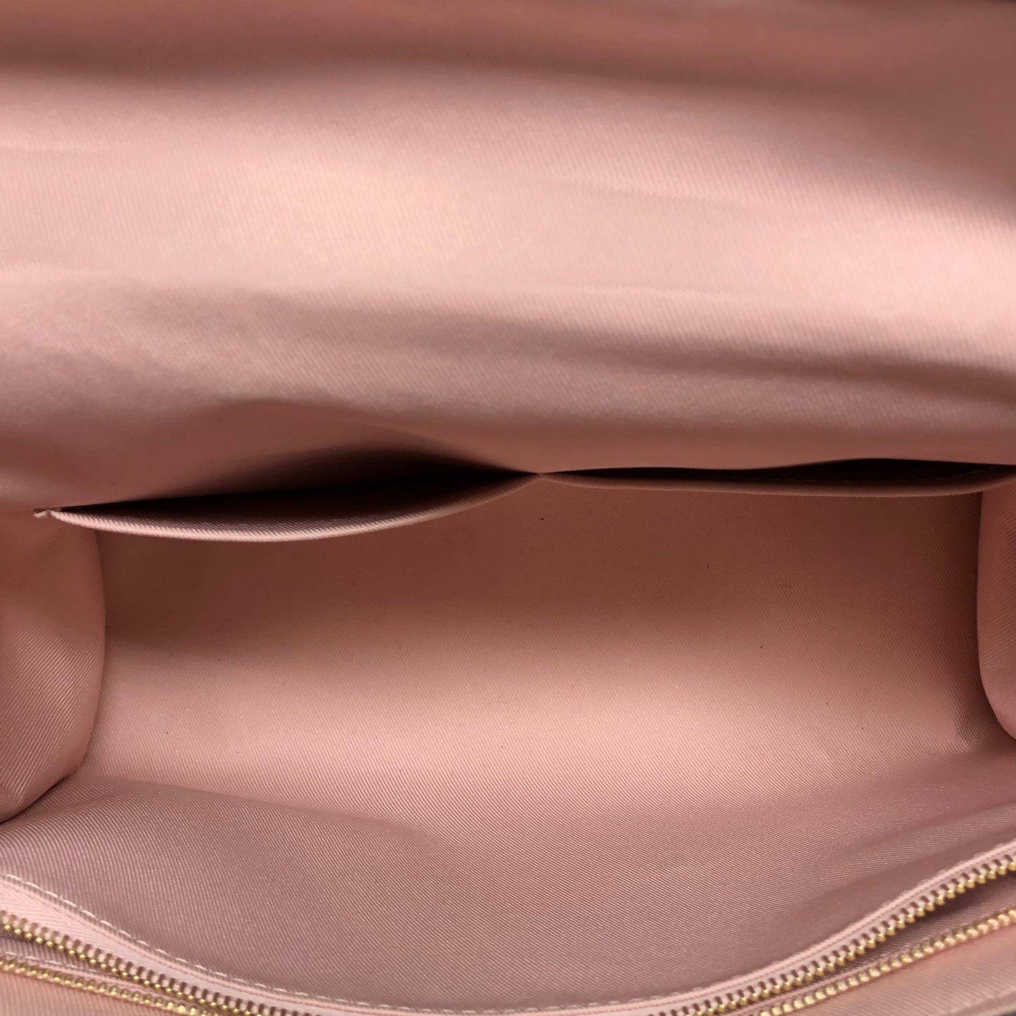 Handbag Luxury Designer By Louis Vuitton Size: Small