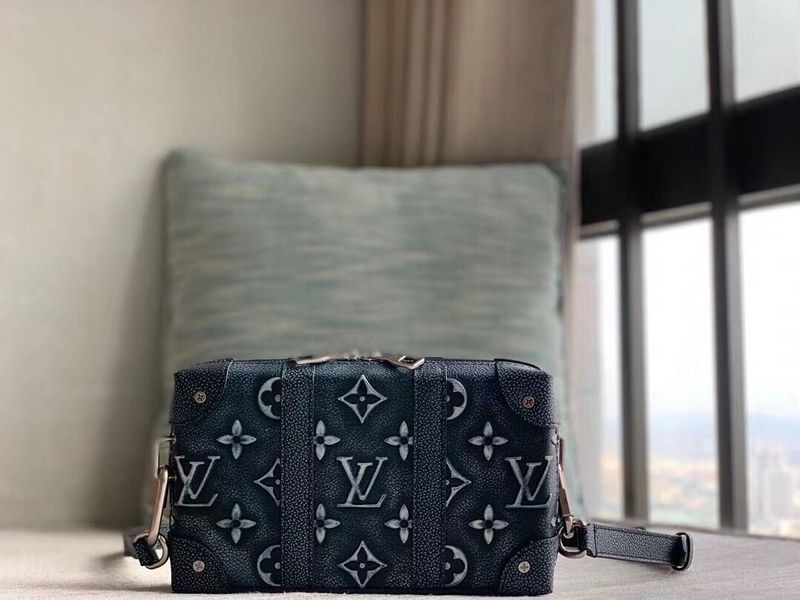 Alice Bags- Louis Vuittons - 15935