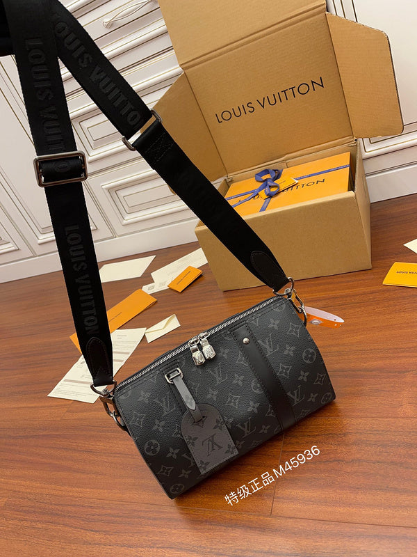 Alice Bags- Louis Vuittons - 16309