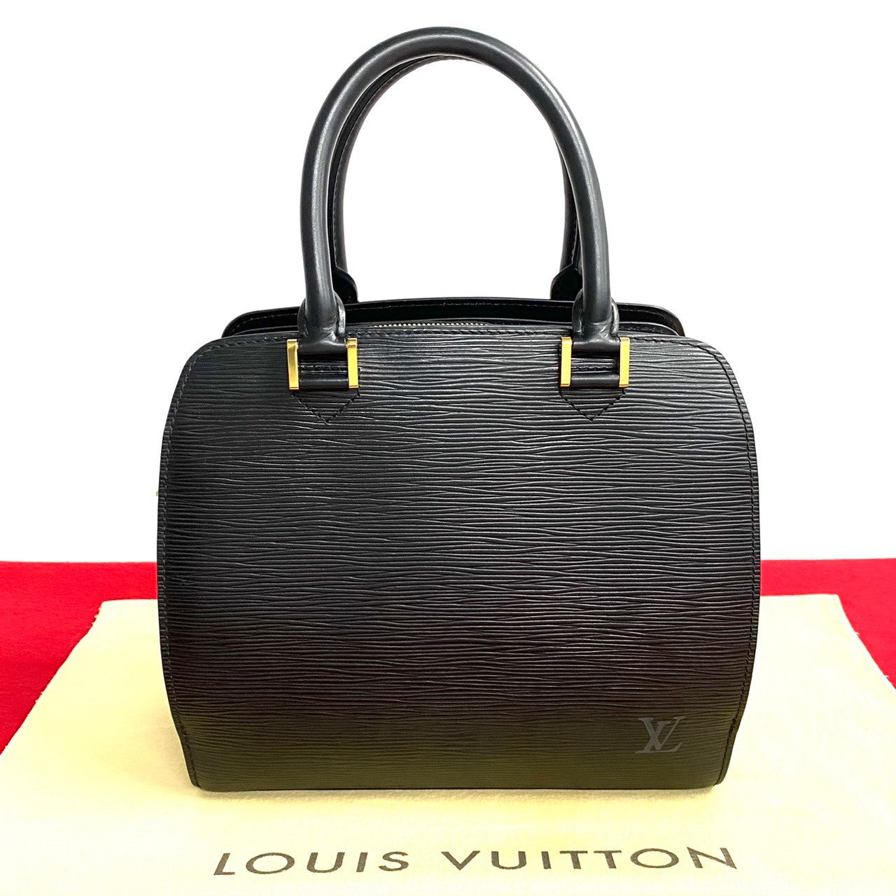 LOUIS VUITTON Handbag Epi Leather black Epi Ponneuf