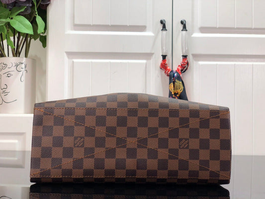 Alice Bags- Louis Vuittons - 15925