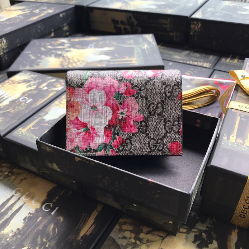 Gucci Luxury Bags 912