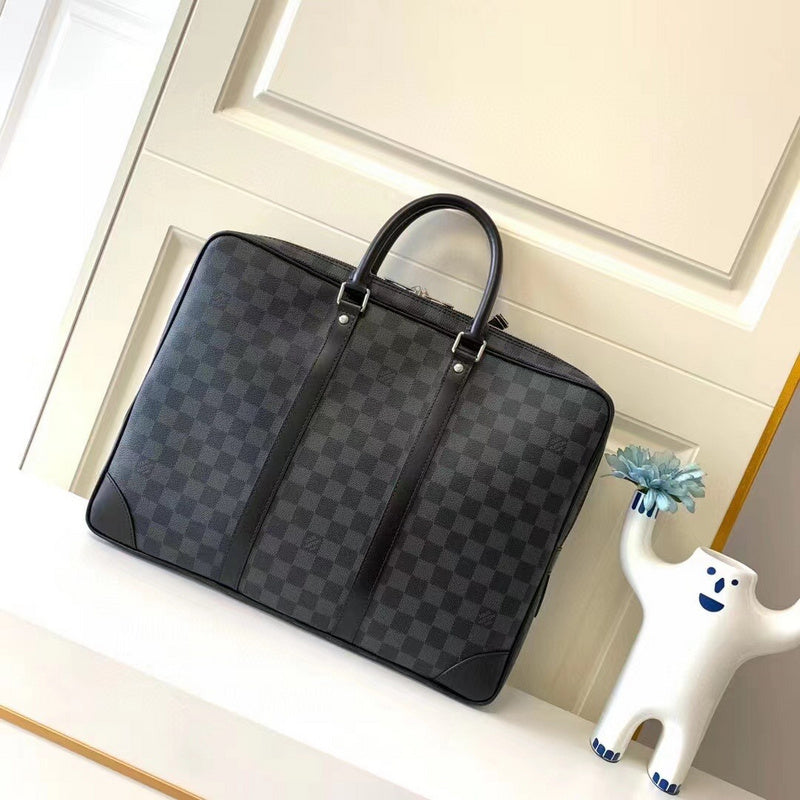 Alice Bags- Louis Vuittons - 15945