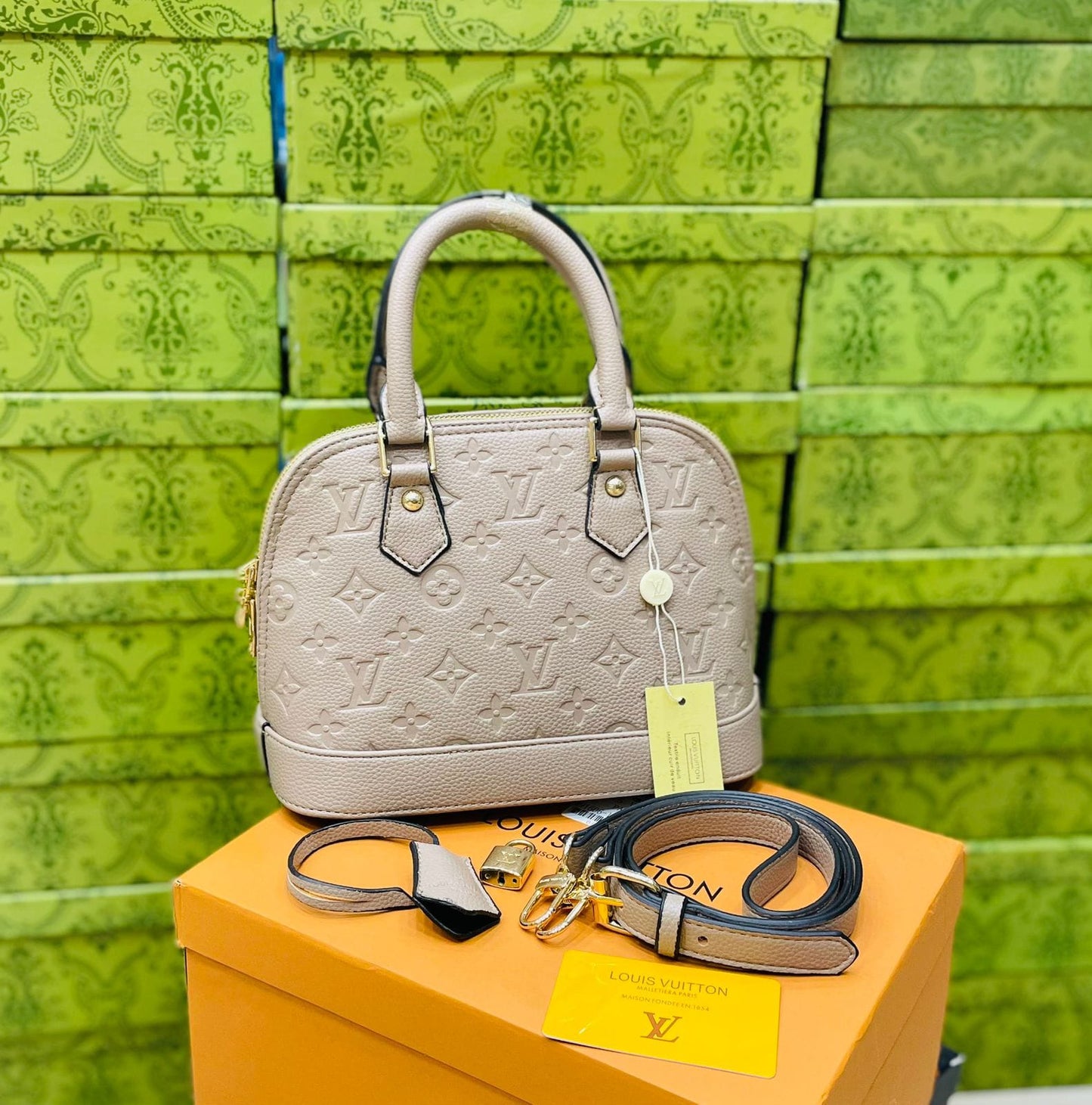 Louis Vuitton Alma Women's Bag – Medium Size, AAA Quality (off-White)