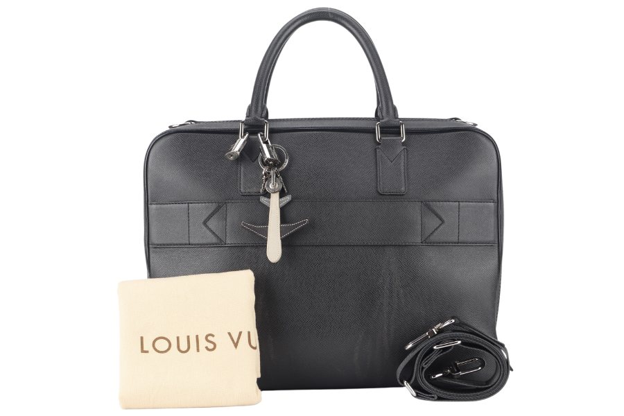 LOUIS VUITTON GREY TAIGA LEATHER DOCUMENT BAG WITH DUST COVER, LOCK&KEYS