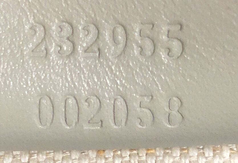 Gucci Sukey Hobo Gg Canvas Medium