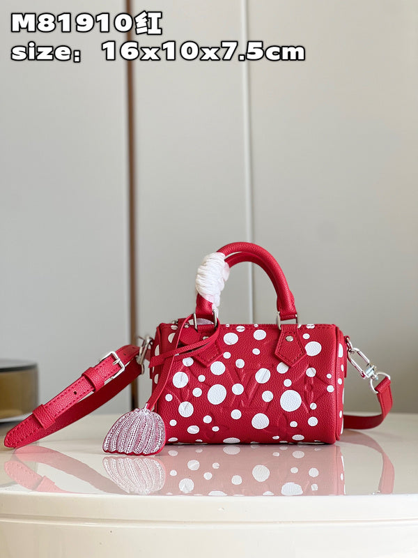 Alice Bags- Louis Vuittons - 15913
