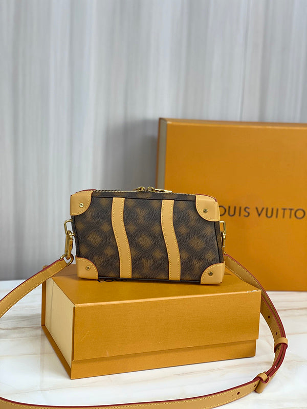 Alice Bags- Louis Vuittons - 16440