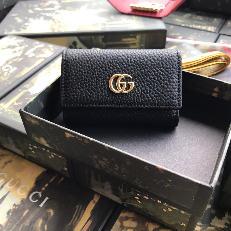 Gucci Luxury Bags 907