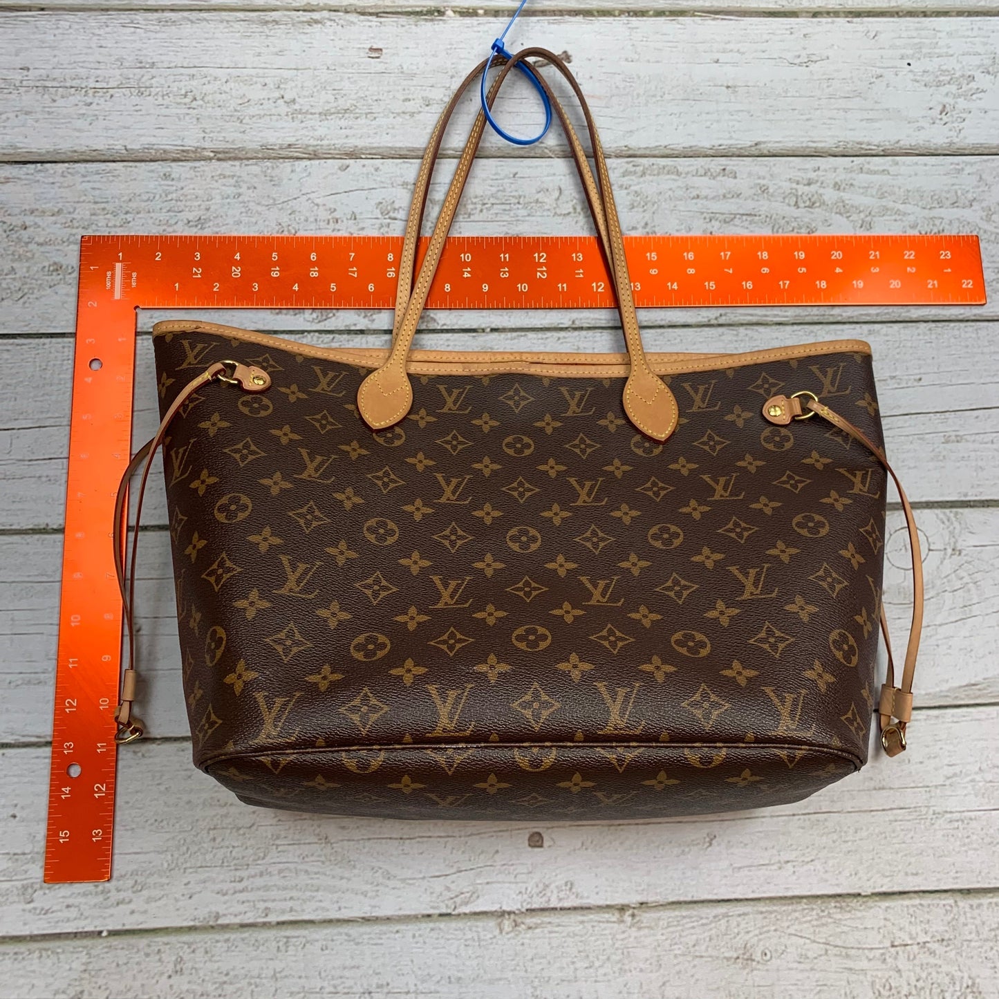 Handbag Luxury Designer By Louis Vuitton Size: Large