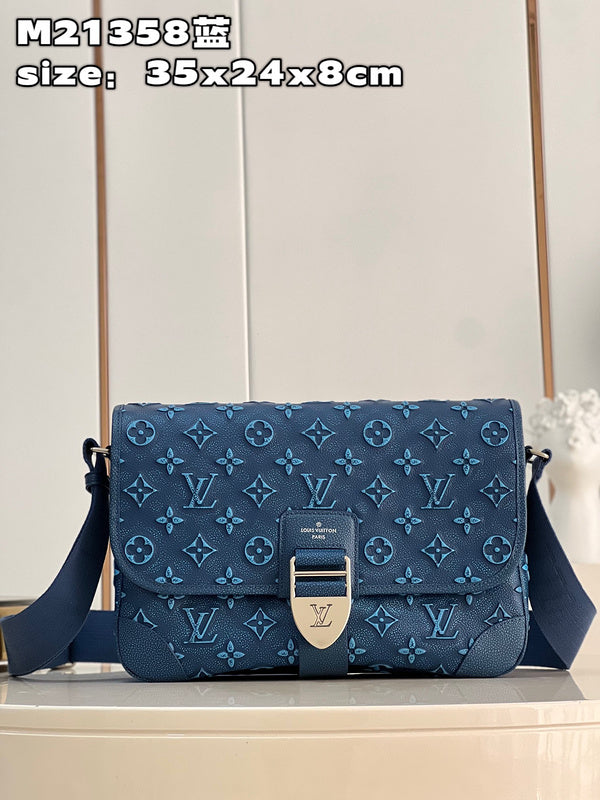 Alice Bags- Louis Vuittons - 15939