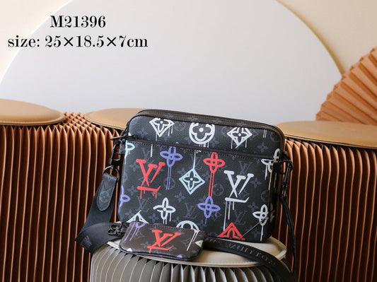 Alice Bags- Louis Vuittons - 16147