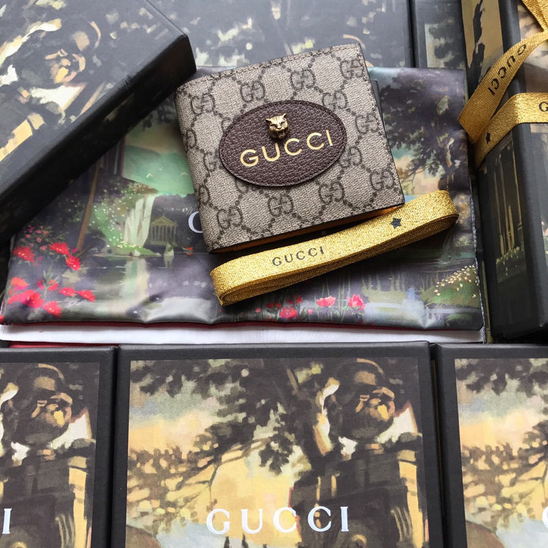 Gucci Luxury Bags 889