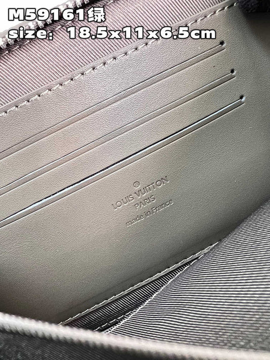 Alice Bags- Louis Vuittons - 15942