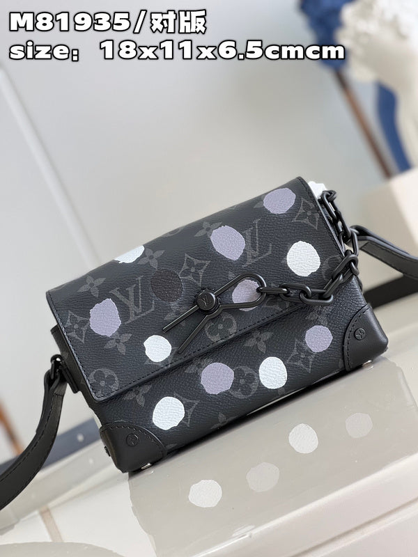 Alice Bags- Louis Vuittons - 15895