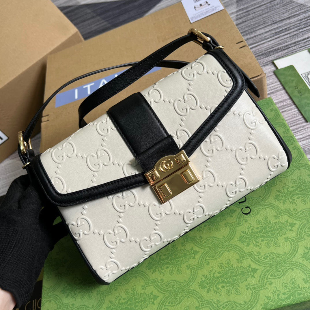 Gucci GG Medium Shoulder Bag