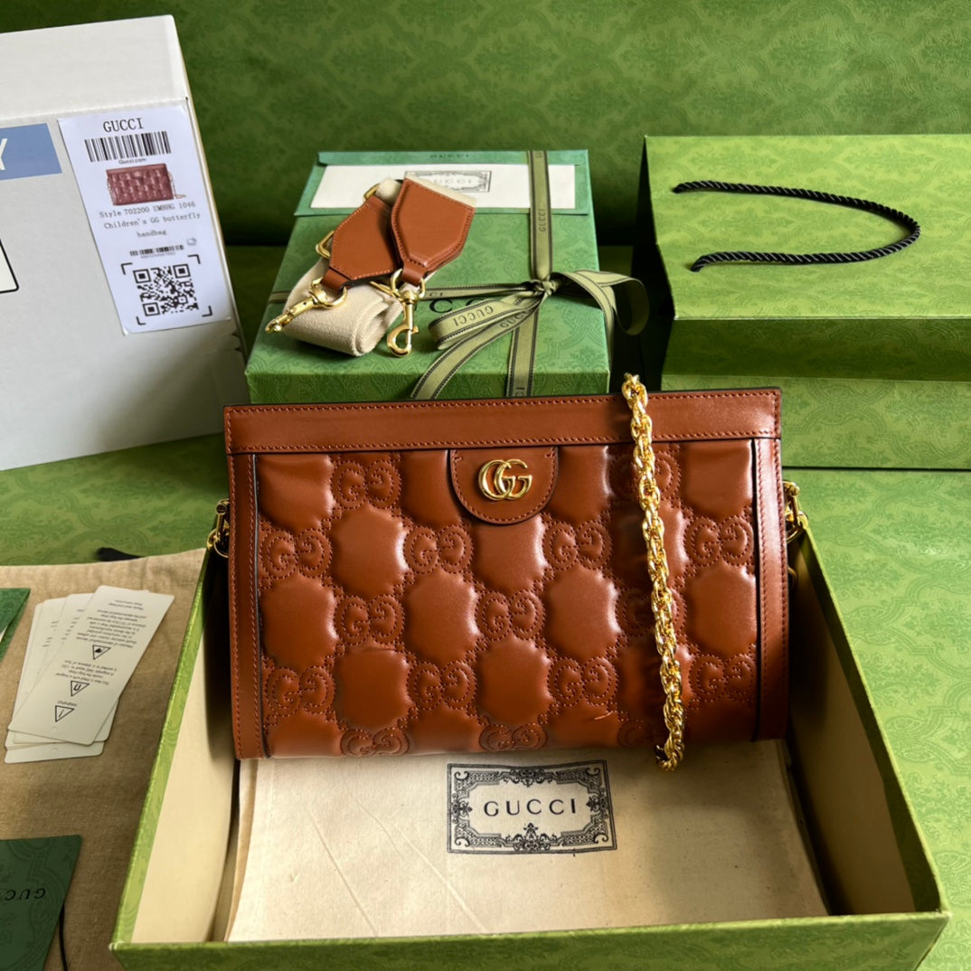 Gucci GG Matelasse Leather Shoulder Bag