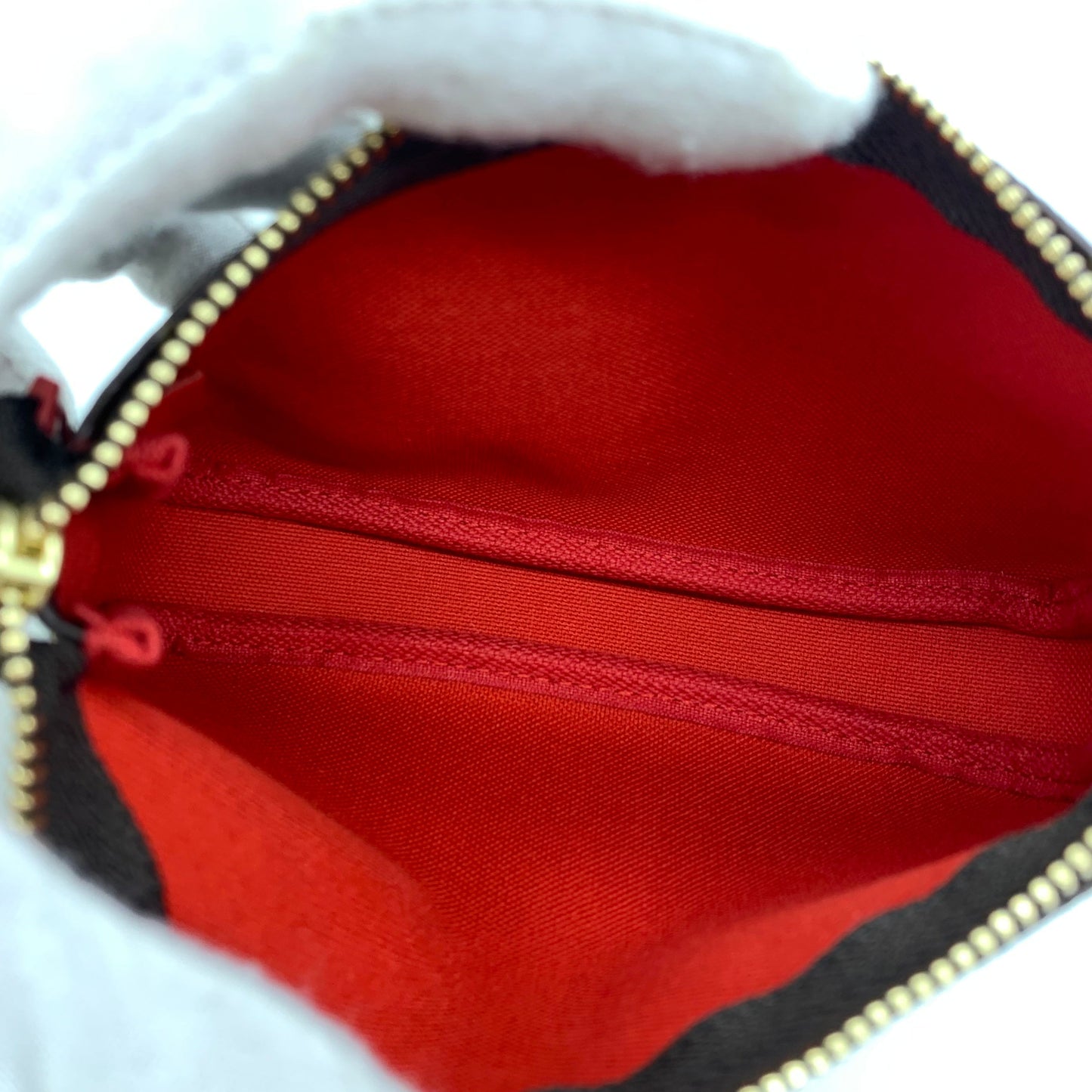 Handbag Luxury Designer By Louis Vuitton Size: Small