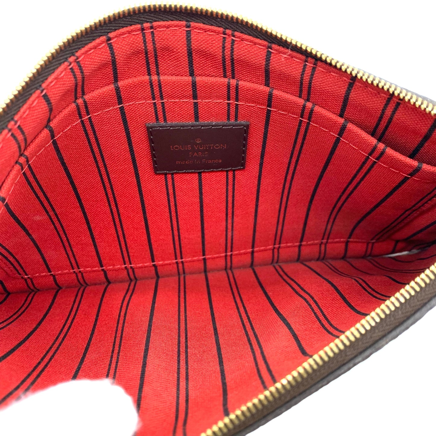 Handbag Luxury Designer By Louis Vuitton Size: Medium
