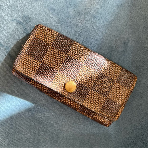 LOUIS VUITTON Damier key holders