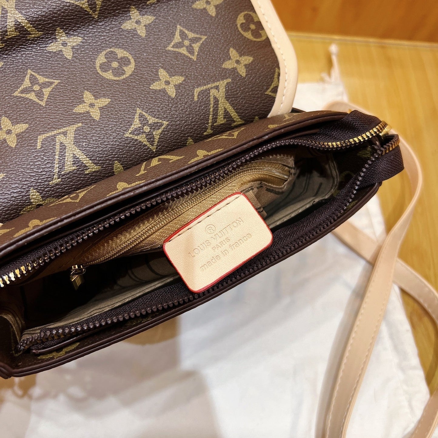 Louis vuitton handbag