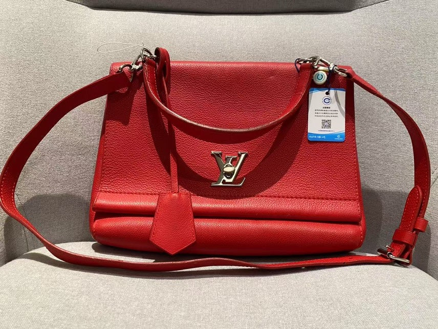 Louis Vuitton Capucines Red Leather Shoulder Bag