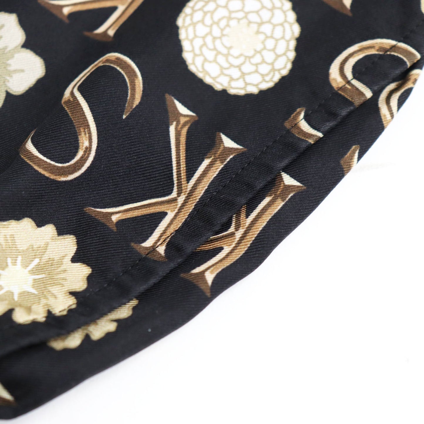 GUCCI Shorts 649062 silk Black multicolor 44