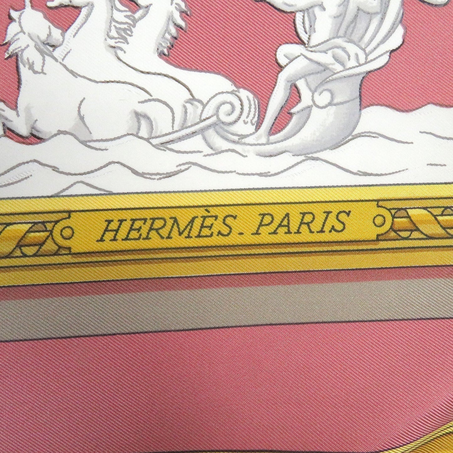 HERMES Stall Main: 100% silk Smokey pink Carre90 Women Used