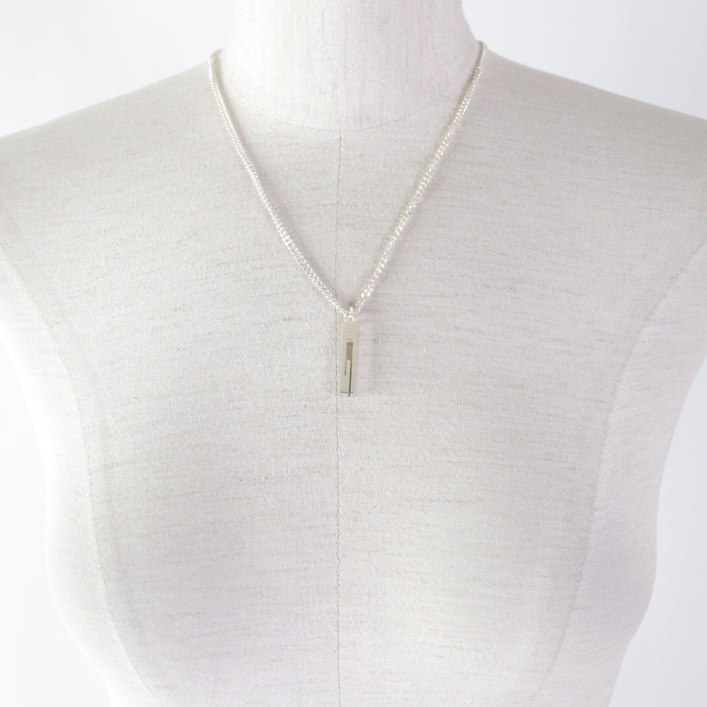 GUCCI Necklace AG925 Silver G motif cut out