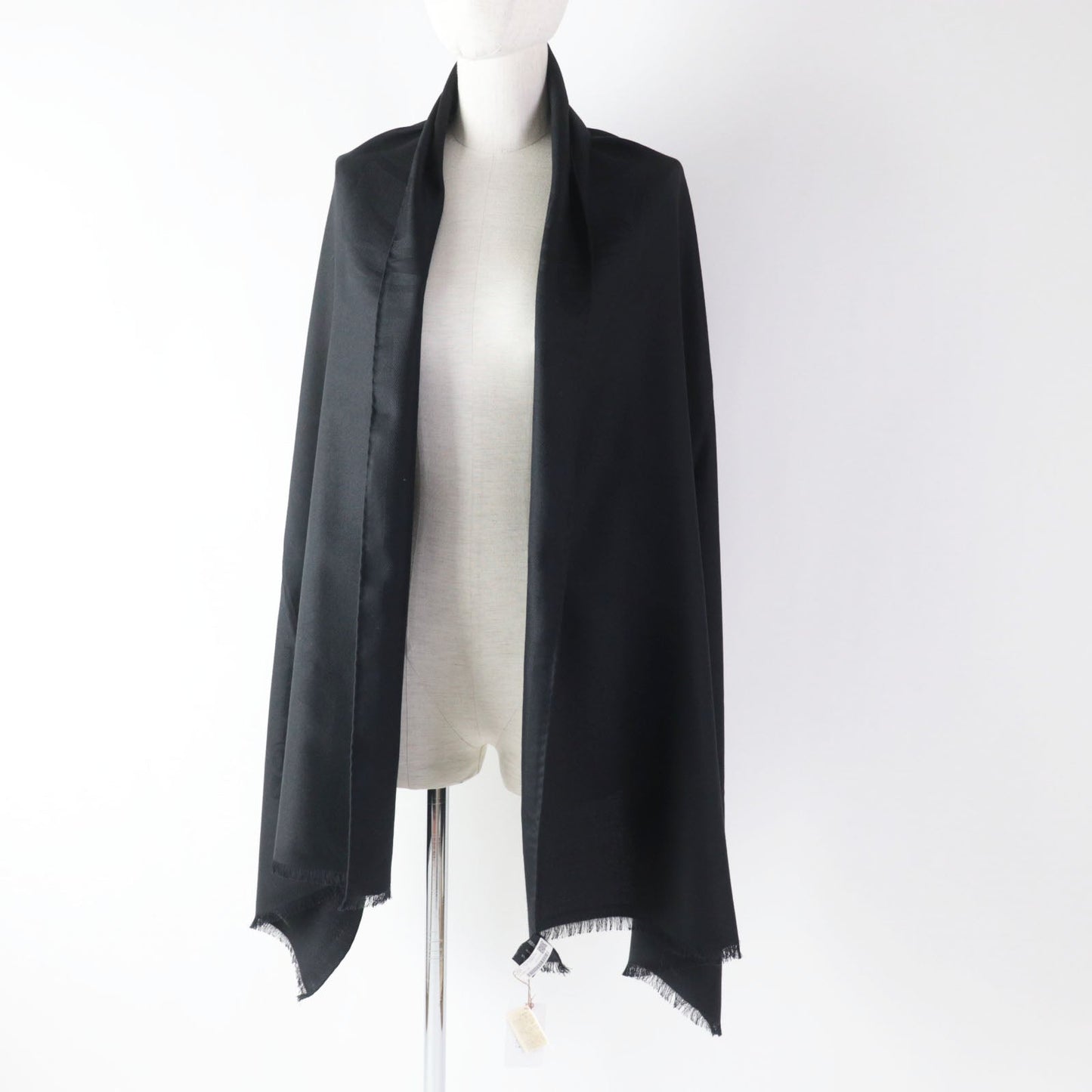 HERMES shawl cashmere black Cheval a la Couverture Rectangle Horse Blanket