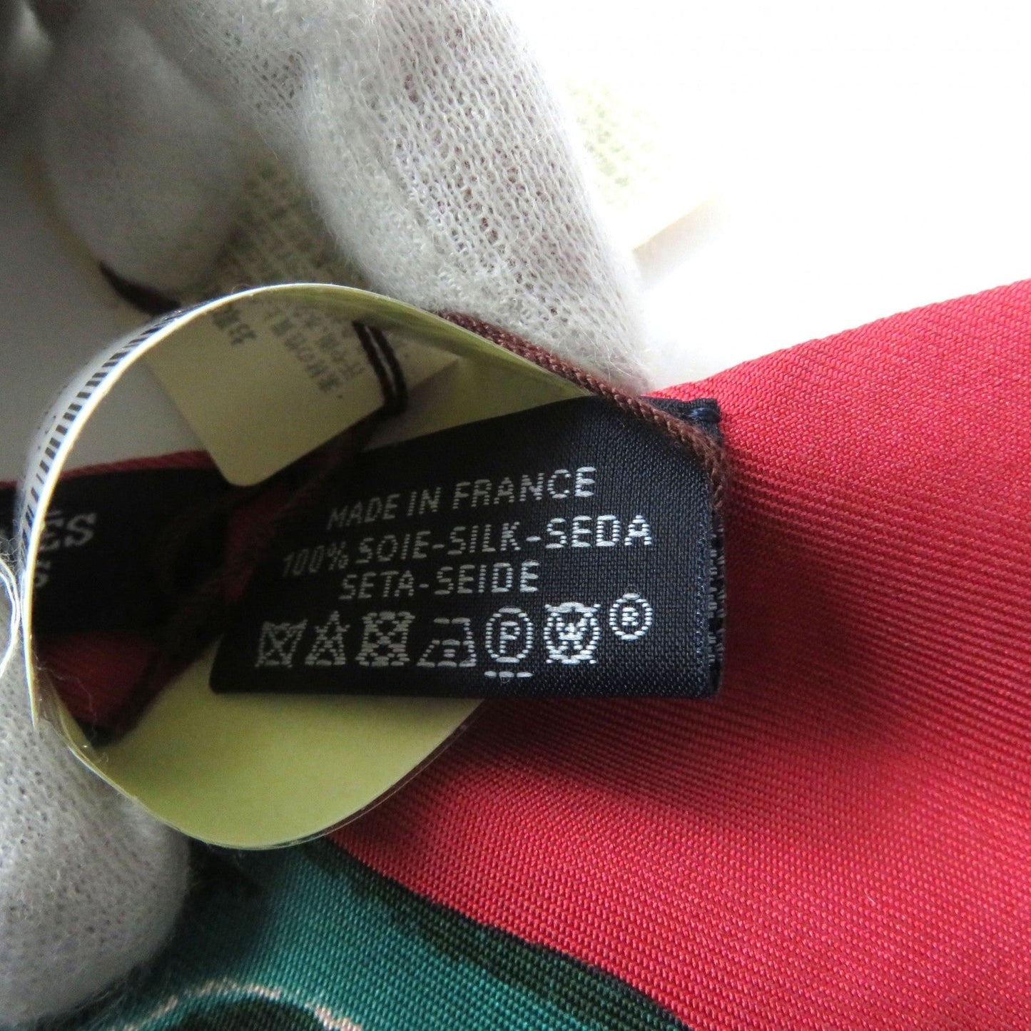 HERMES scarf Main: 100% silk MULTICO/ROUGE PANI LA SHAR PAWNEE Pawny Chief Twill up Women Used