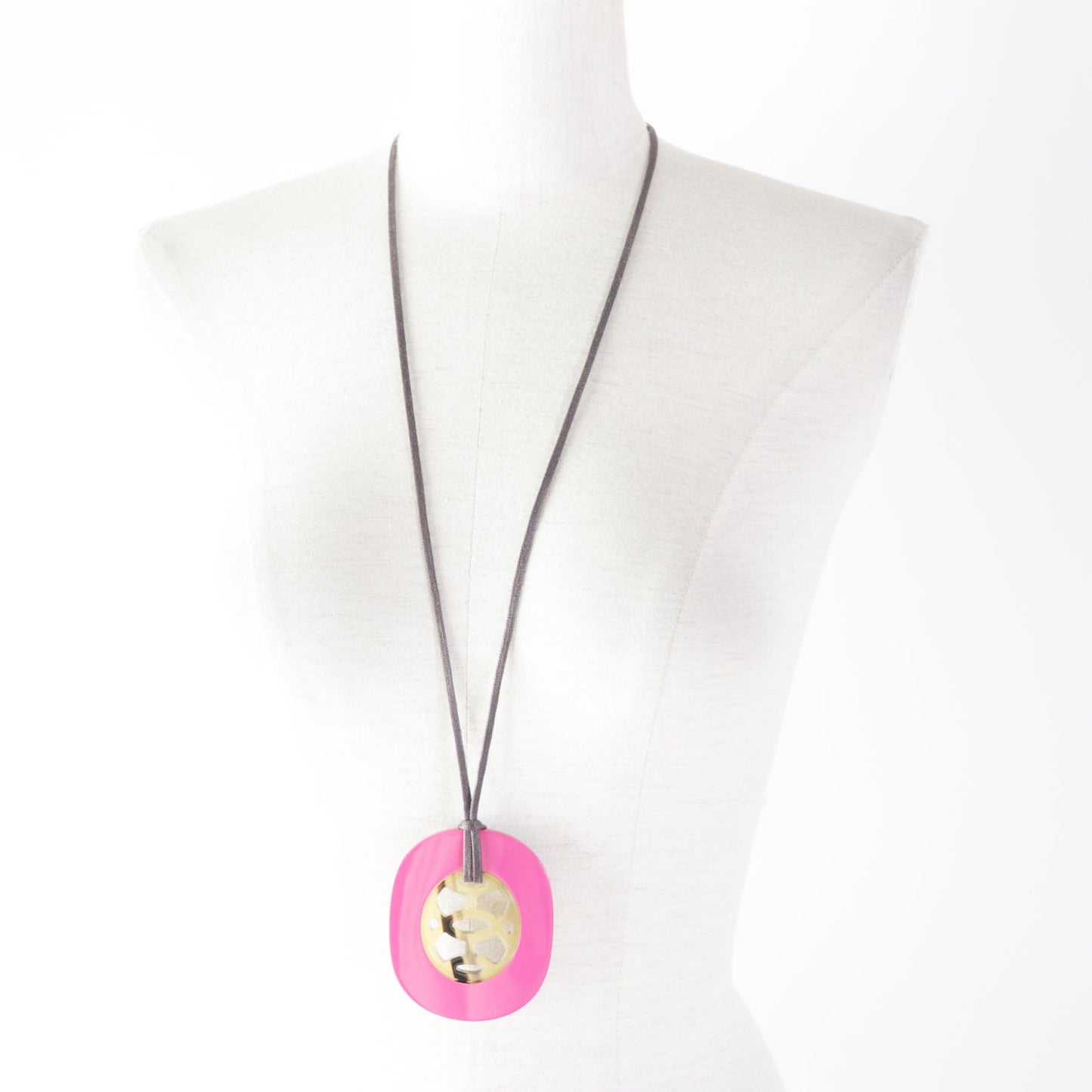 HERMES Necklace Buffalo Horn Lacquer Leather pink Lift GM