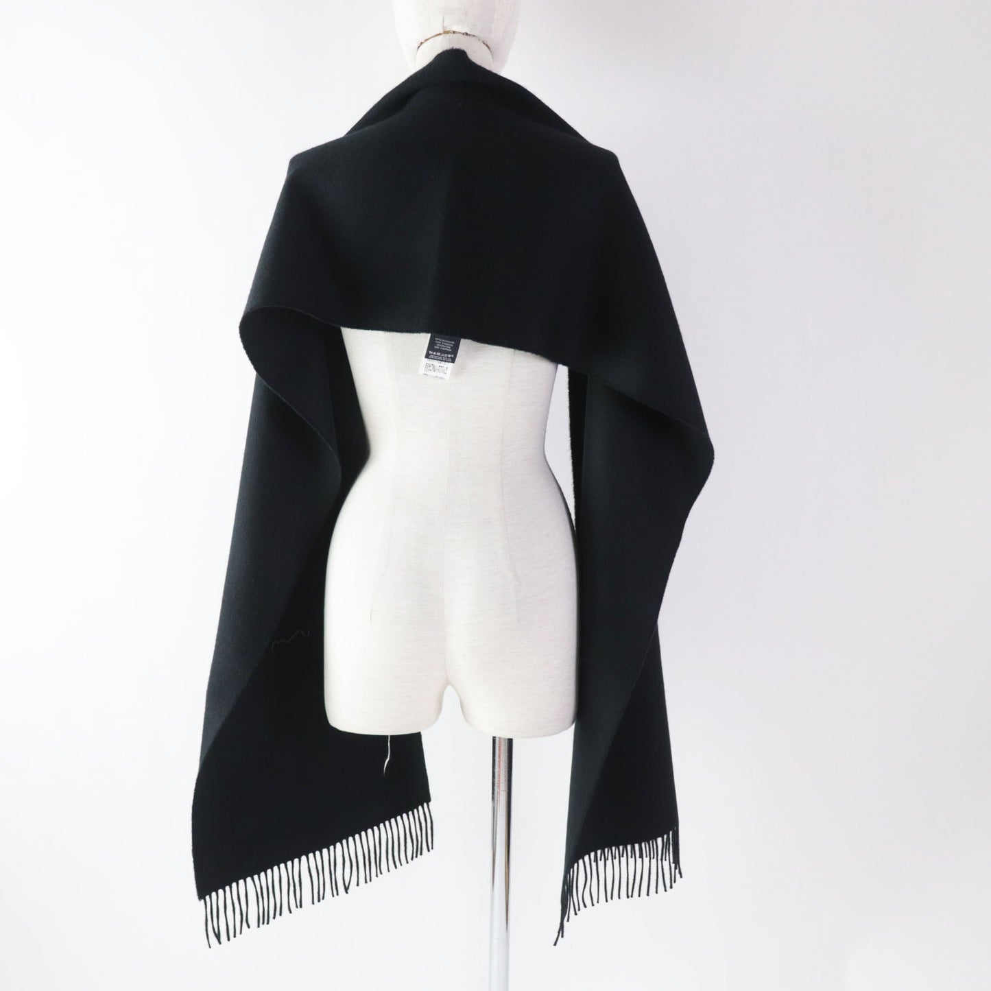 HERMES Scarf Main: 100% cashmere, Lining: 100% silk, Leather part: sheepskin black Escharp Pocket Silk In Women Used